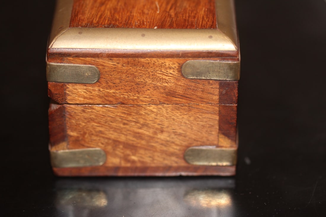 Vintage Brass Level - 6