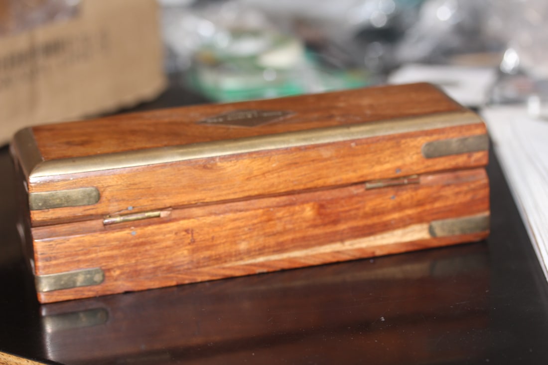 Vintage Brass Level - 7