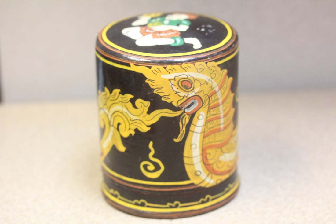 Vintage/Antique Paper Mache Box (1 of 8)