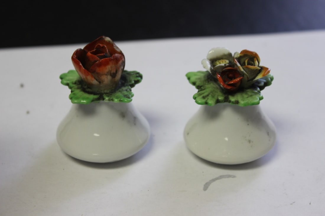 Pair of Vintage Salt and Pepper Shakers (1 of 2)