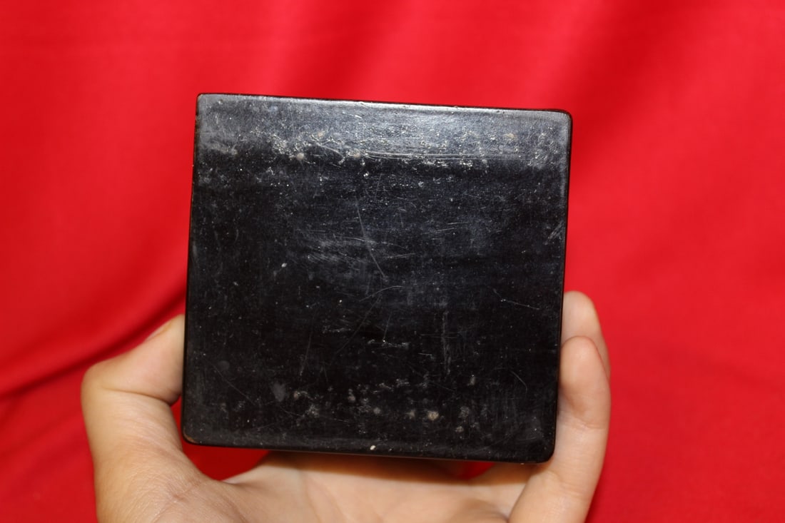 A Chinese Export Lacquer Box - 3