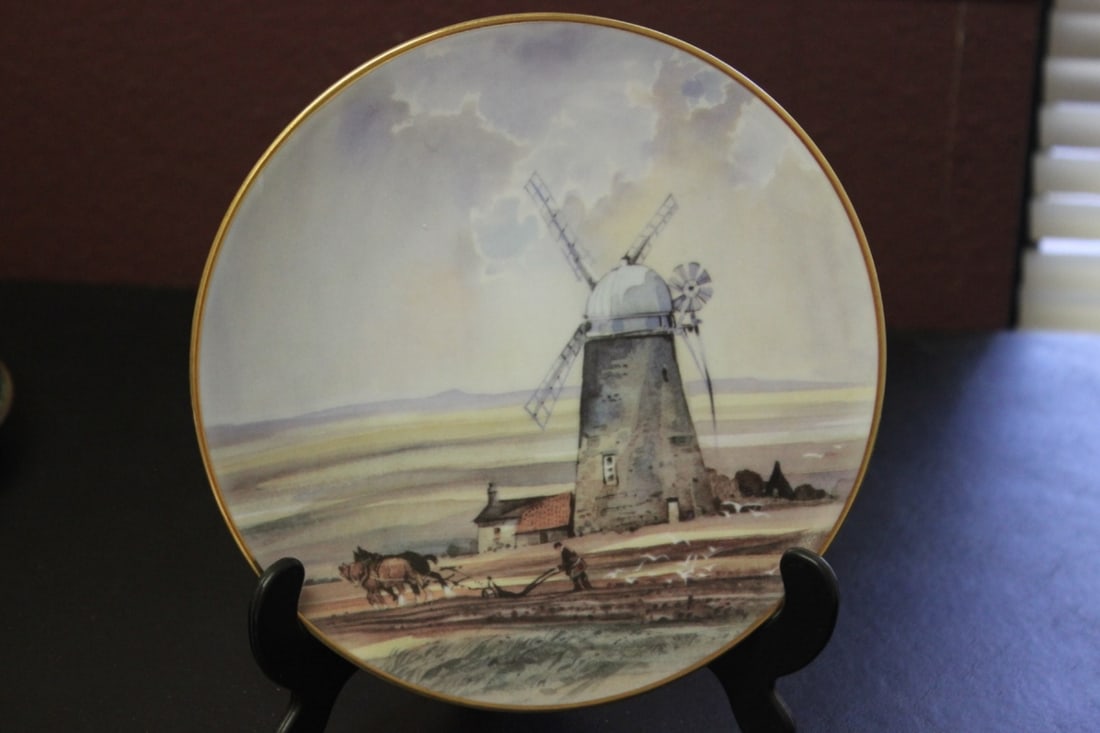 Collector's Plate - Romantic Windmills: Gloria Fine Porcelain - Beyruth - Made in Germany - "Real" 24Kt Gold rim - 7 3/4 inches in diameter - stand is not included