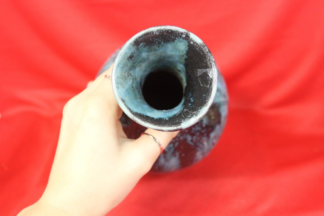 An Oriental Vase - 3