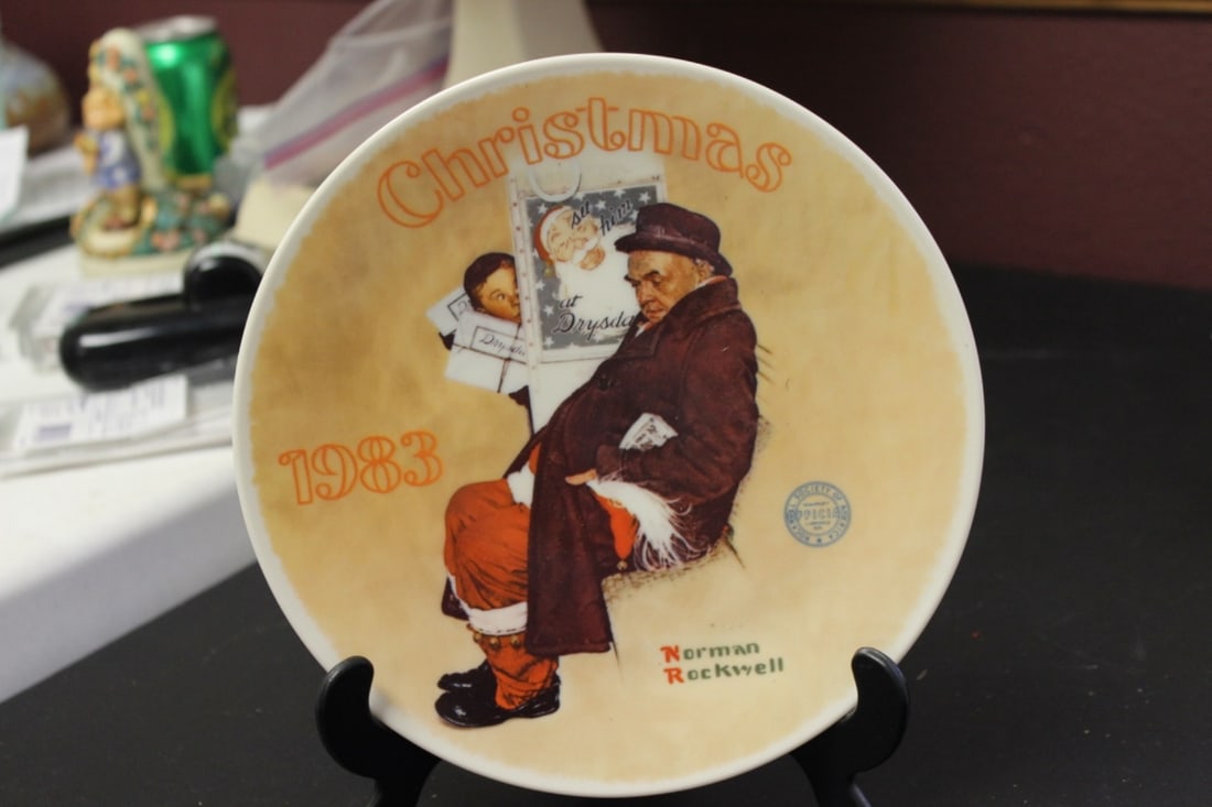 Collector's Plate by Norman Rockwell: Boxed with COA - 8 1/2" in diameter