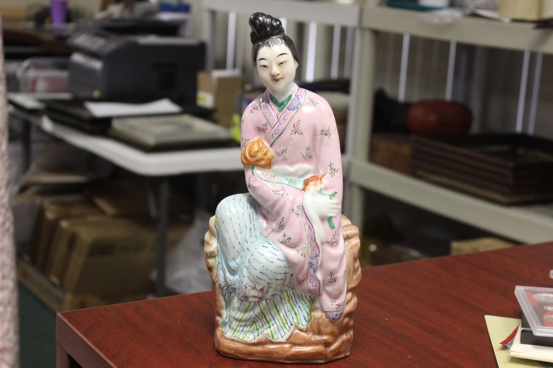 A Chinese Porcelain Figure of a Lady: Antique/Vintage - Marked China - also artist mark or makers mark in chinese - 11 1/2" tall