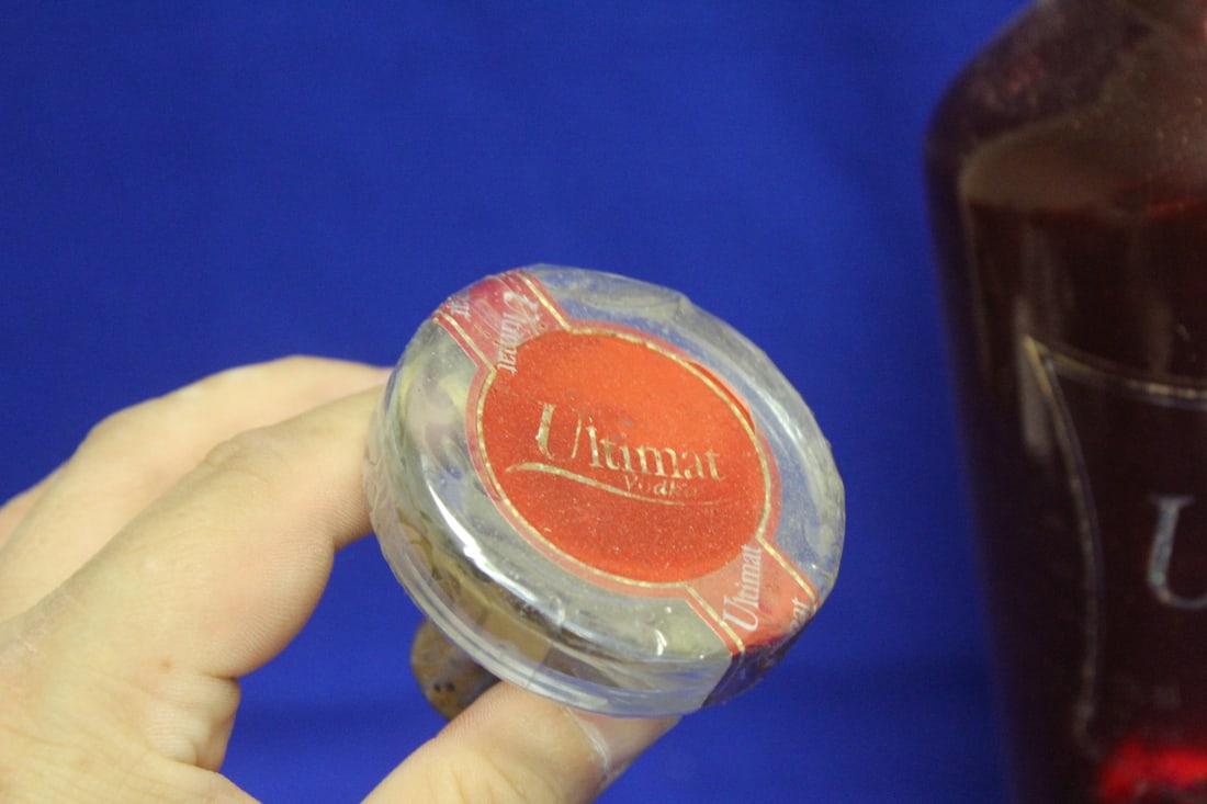 A Ruby Red Artglass Decanter - 7