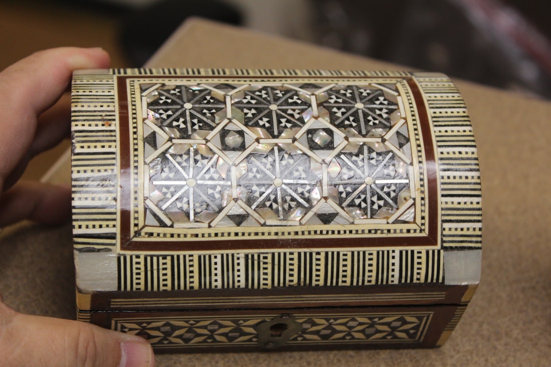 Inlaid Dome Wooden Box - 5