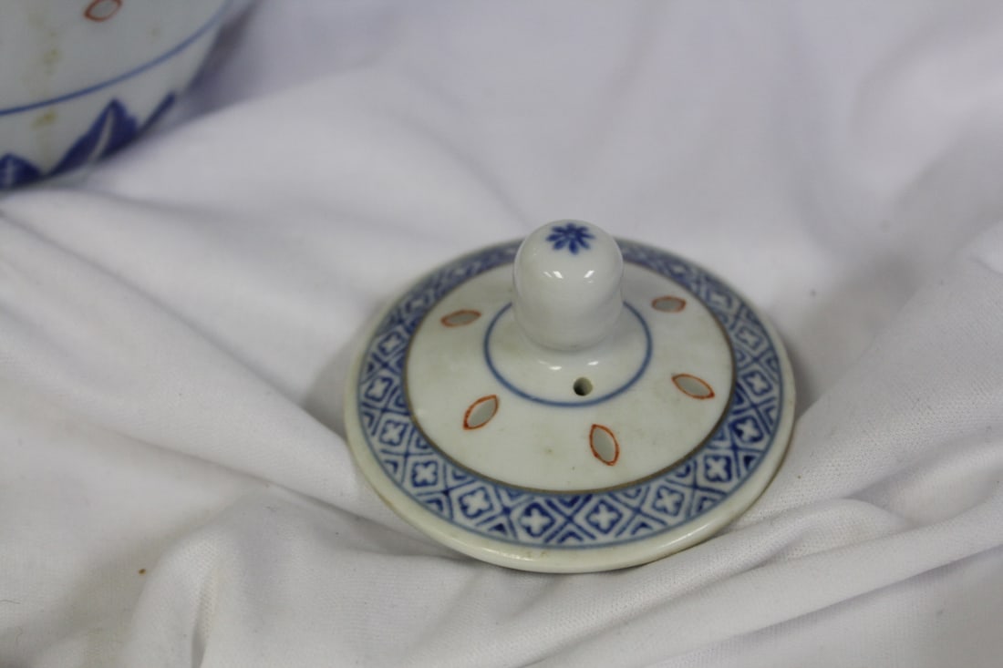 A Rice Pattern Chinese Teapot - 4