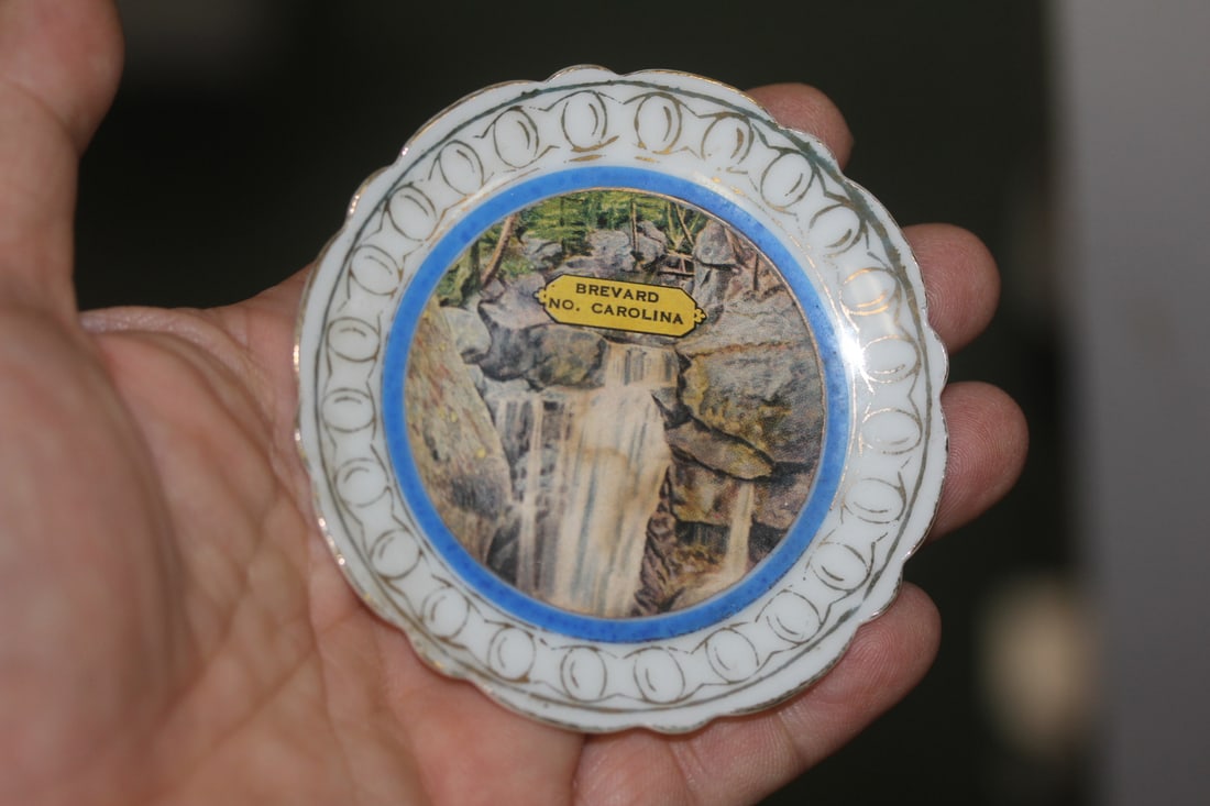 Miniature North Carolina Plate: 3 inches in diameter