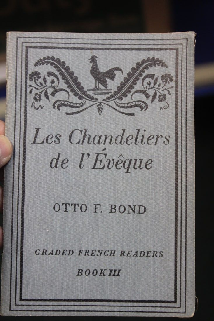 Small French Booklet: Les Chandeliers de L'Eveque - by Otto F. Bond - 1936