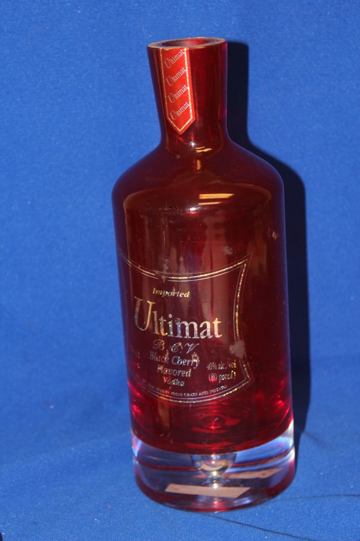 A Ruby Red Artglass Decanter - 7