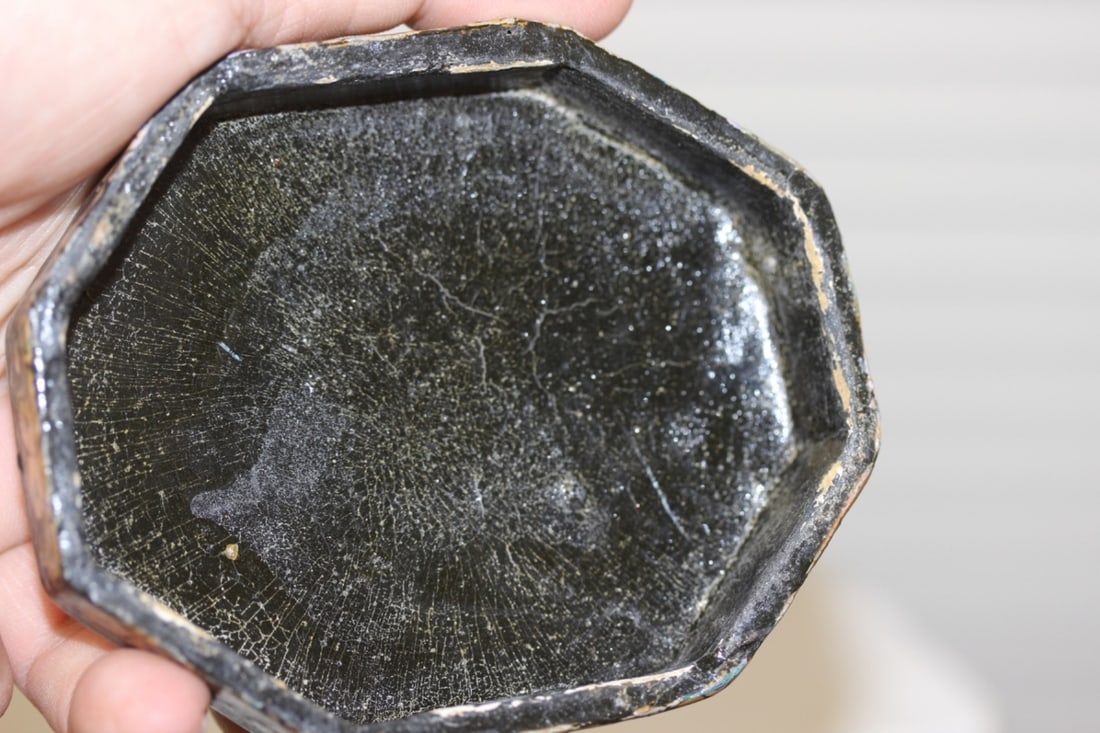 A Vintage Lacquer Box - 6