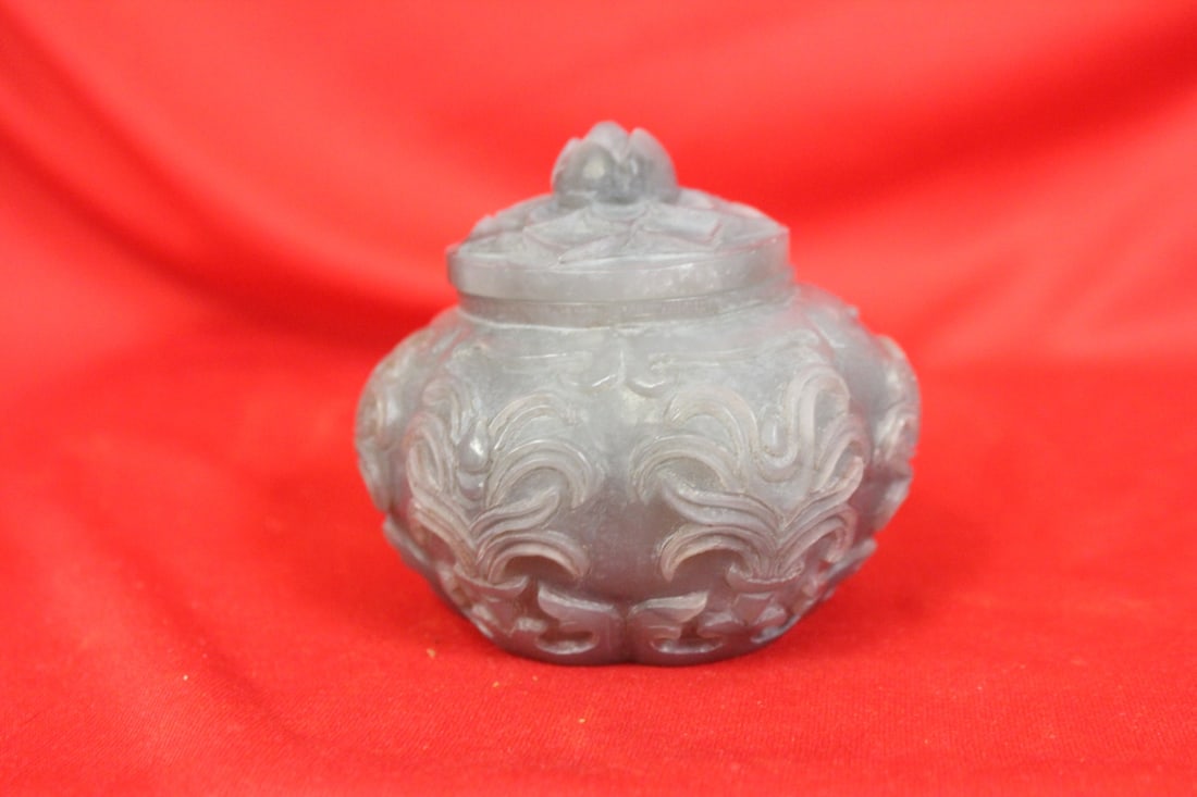 A Chinese Jade Censer: 3 inches across