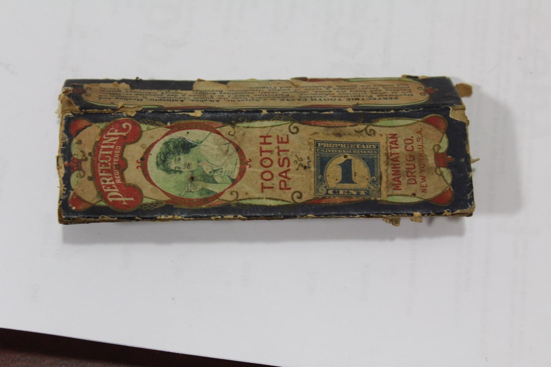 Perfectine Toothpaste Box and 1 Cent Revenue Stamp (1 of 6)