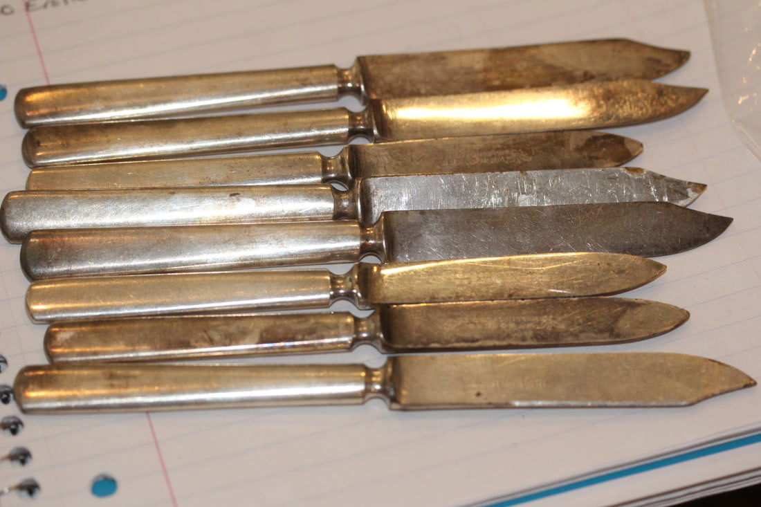 Lot of Silverplated Butter Knives: as shown
