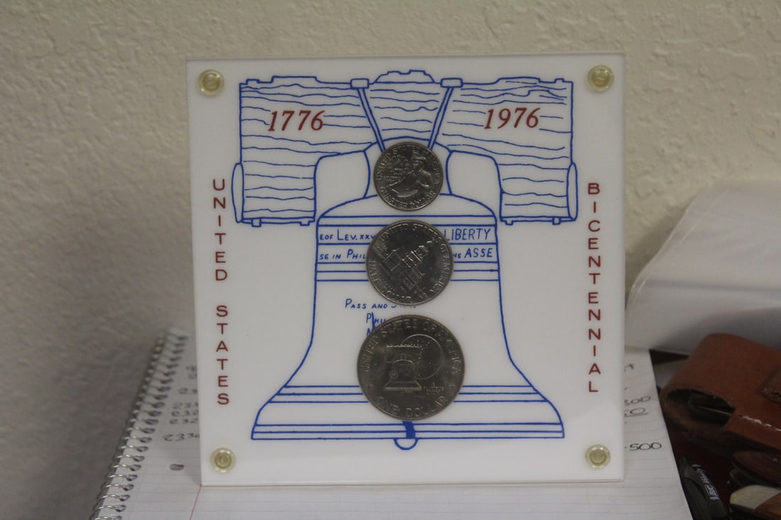 United States Bicentennial Coin Set: inside a lucite holder