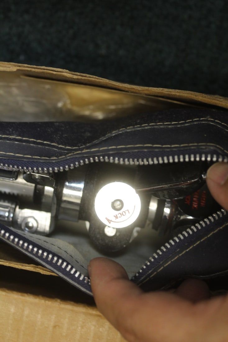 Carsen Risomatic Tripod - 2