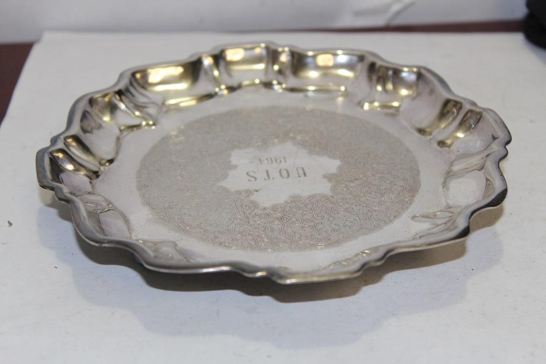 A Vintage Ornate Silverplate Tray (1 of 4)