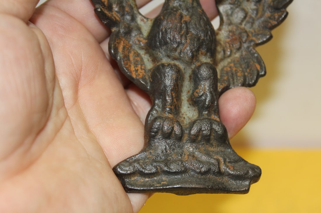 A Vintage Eagle Emblem - 4
