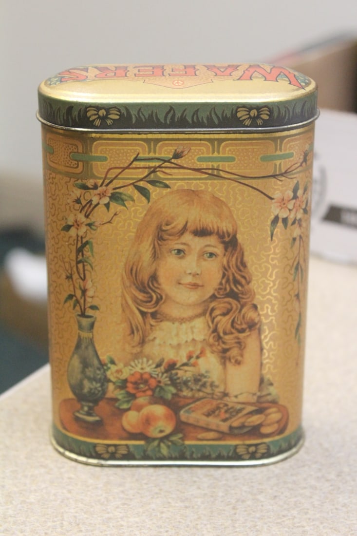 Home Made Ginger Wafers Tin Can: 5 1/4" tall