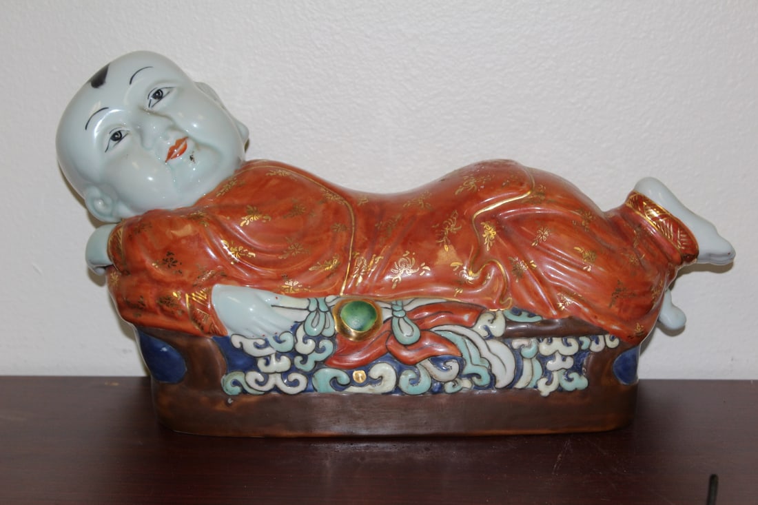 A Chinese Ceramic Pillow (1 of 8)