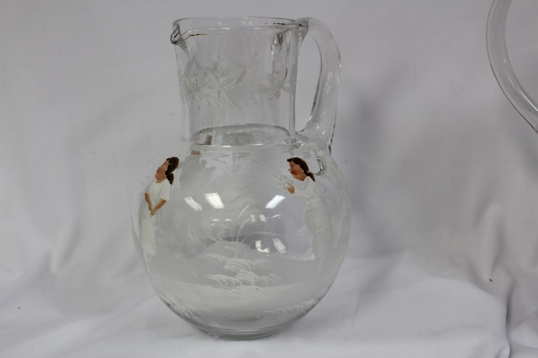 A Mary Gregory Pitcher: 9 1/4" tall