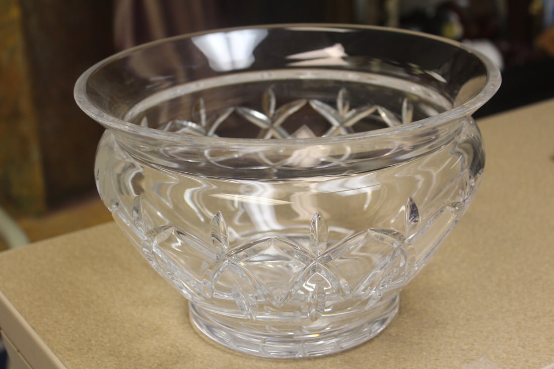 Marquis by Waterford Center Bowl: 10 inches in diameter by 6 3/8" tall