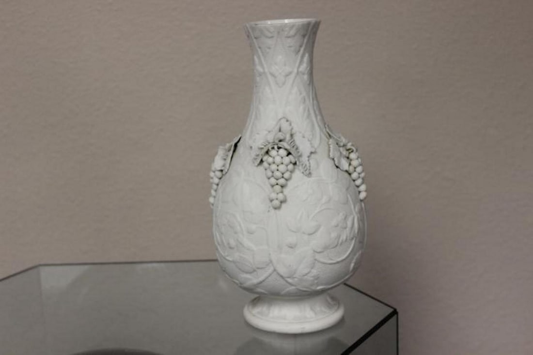 A Pairan Vase - 2