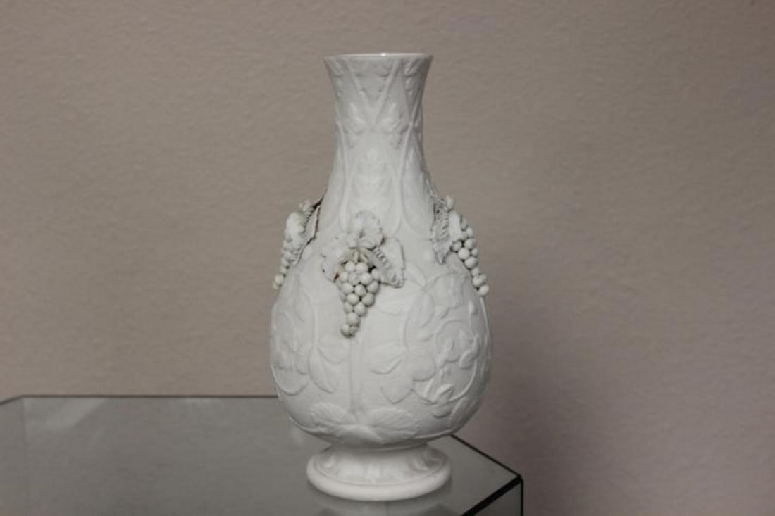 A Pairan Vase - 3