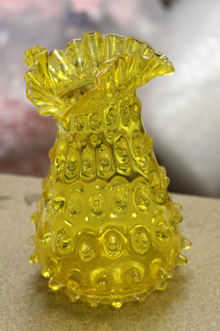 Ruffle Edge Yellow Glass Vase: possibly Fenton - 6 inches tall