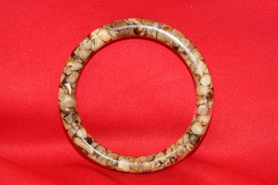 A Lucite or Plastic Bangle Bracelet - 2