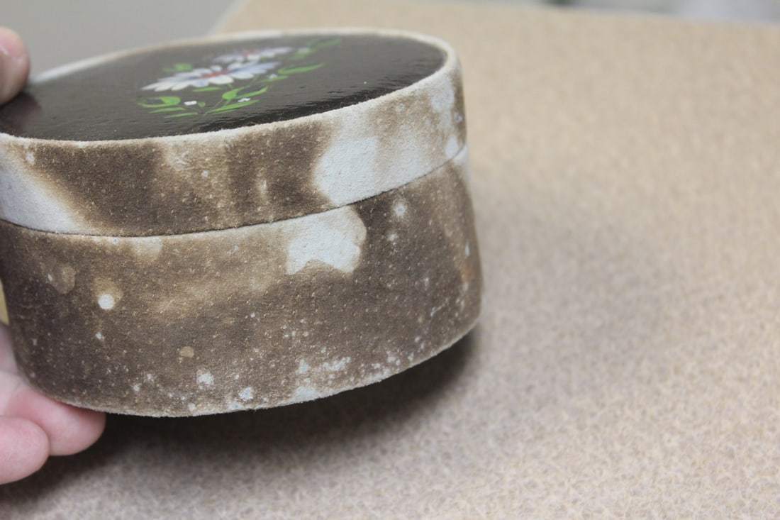 Lacquer Top Prestige Box - 3