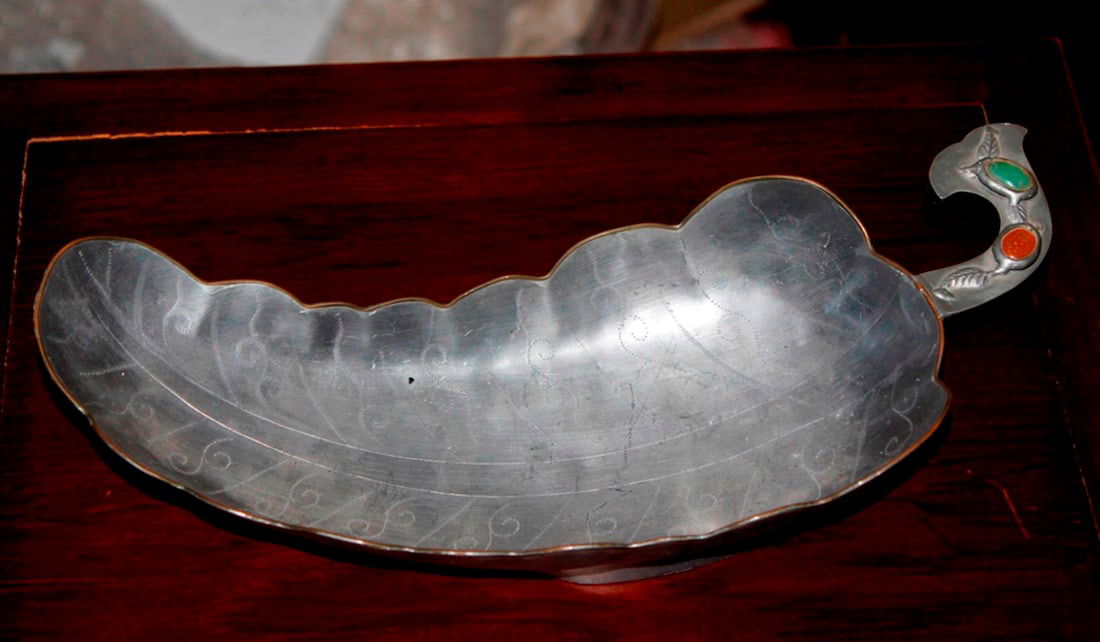 Antique Chinese E. 20th C. Pewter Leaf Dish: Pewter dish has jade and carnillean stone inserts. Overall measures 11 1/2" long.