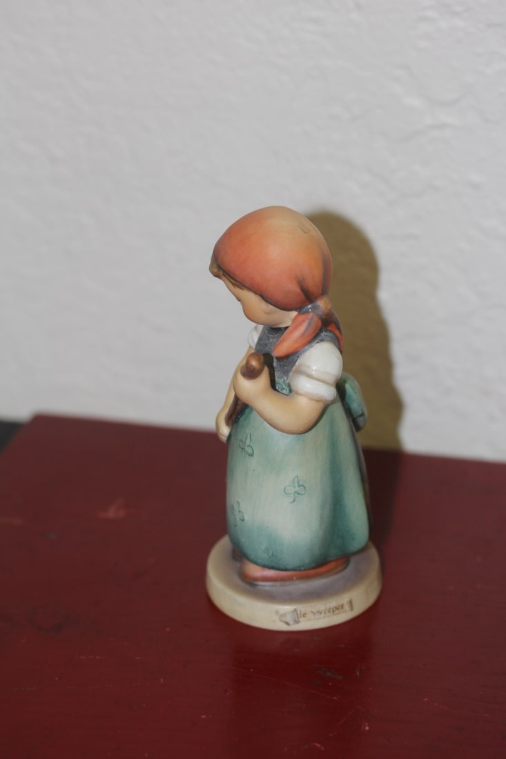 Hummel Figurine - 6