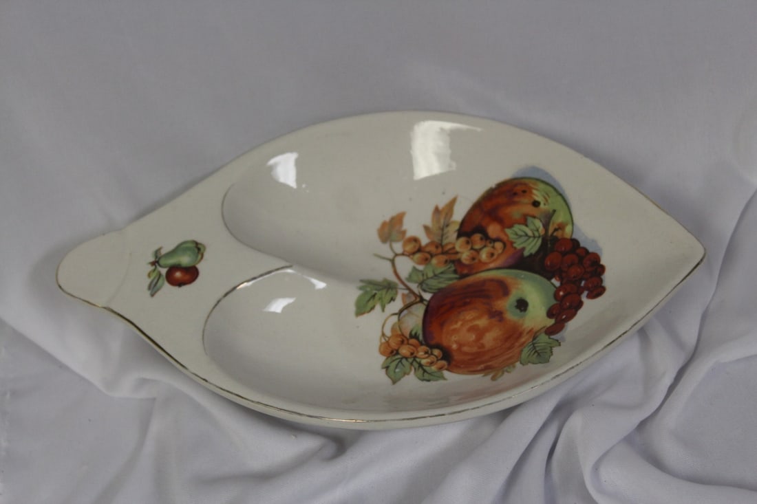 Unusual Fruit or Vegetable Dish: 10" in diameter