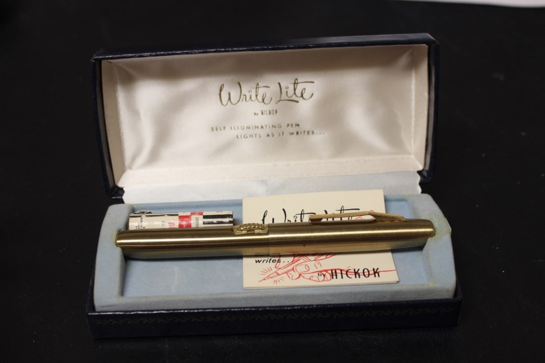 A Vintage Write Lite Pen - 9