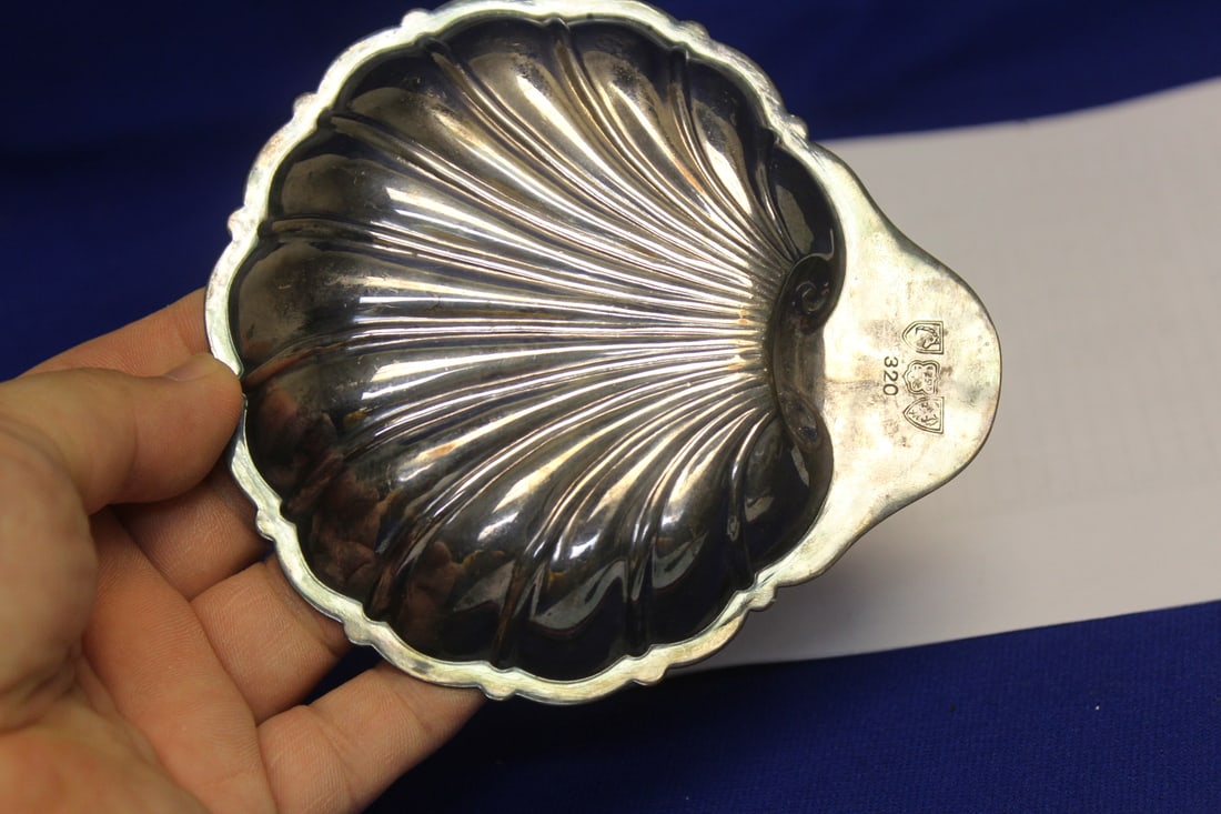 A Rare Silverplated Shell Dish - 4