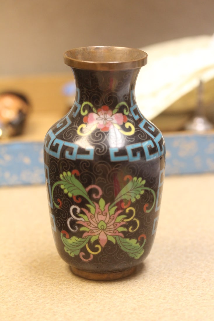 Antique Chinese Cloisonne Vase (1 of 6)