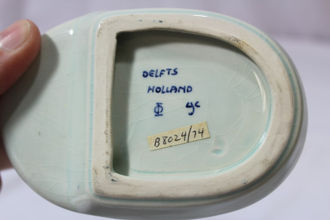 A Delft Ashtray - 6