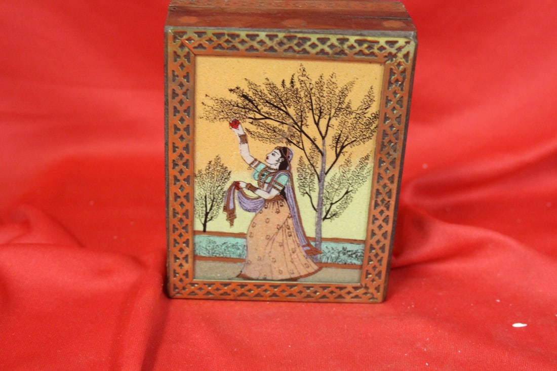 An Indian Inlaid Box: 3 3/8" x 4 1/4"