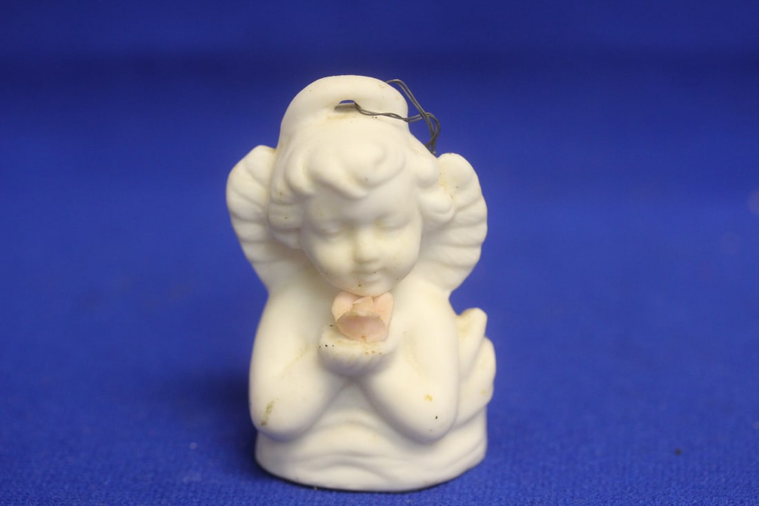 Vintage Ceramic Angel Ornament: 2 3/4" tall