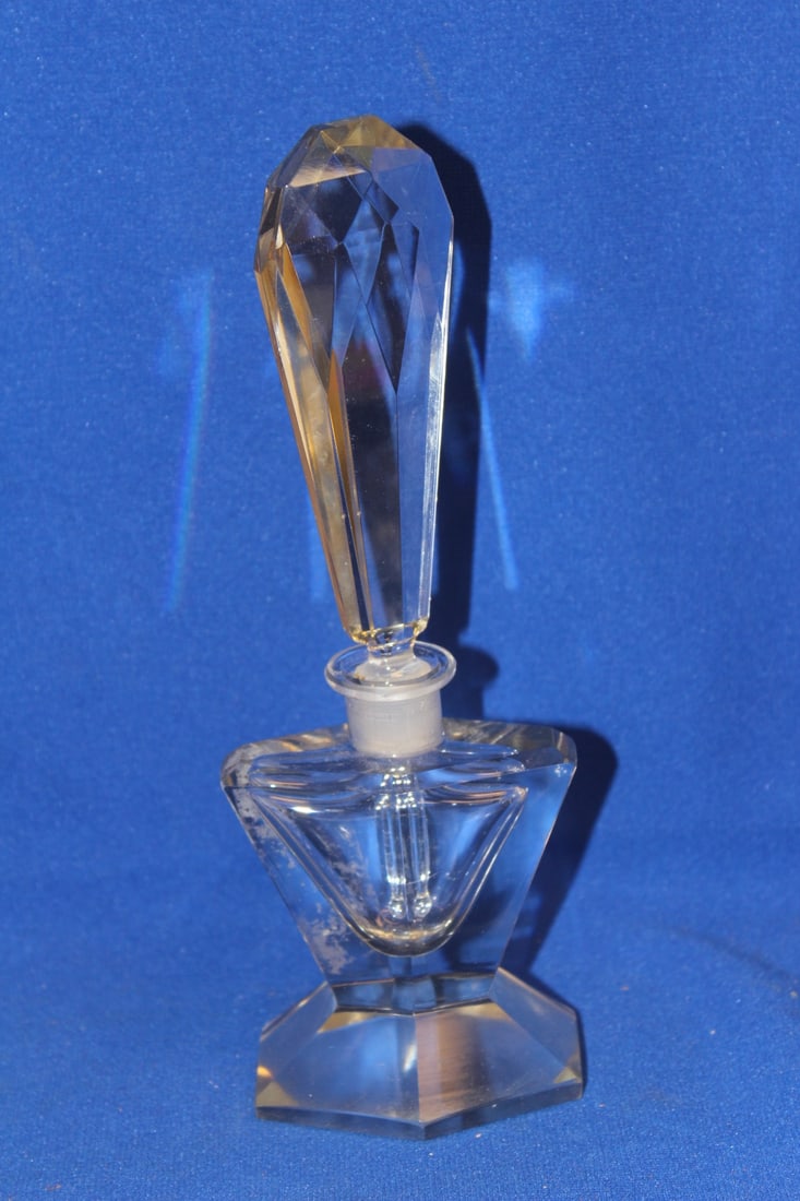 Crystal Perfume Bottle (1 of 8)
