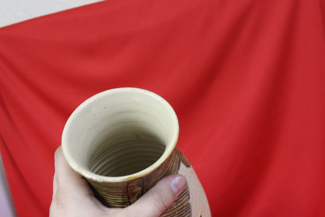 An Oriental Vase - 3