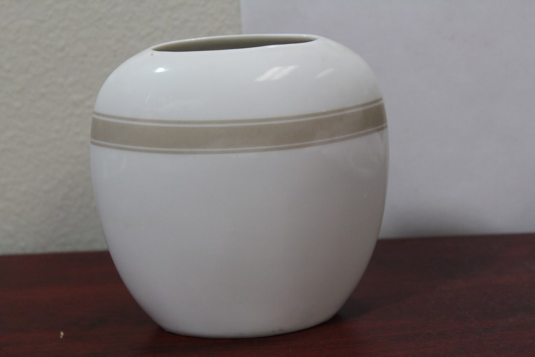 A Ceramic Flat Floral Vase - 2