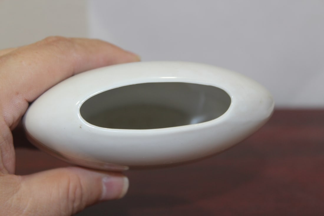 A Ceramic Flat Floral Vase - 3