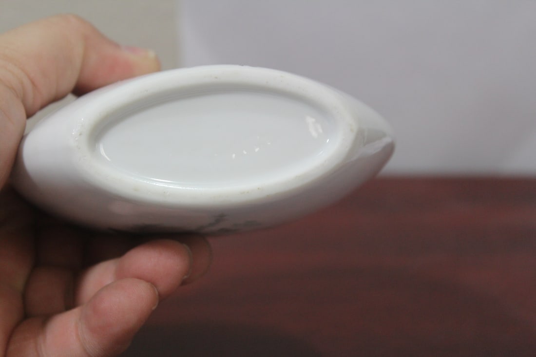 A Ceramic Flat Floral Vase - 4