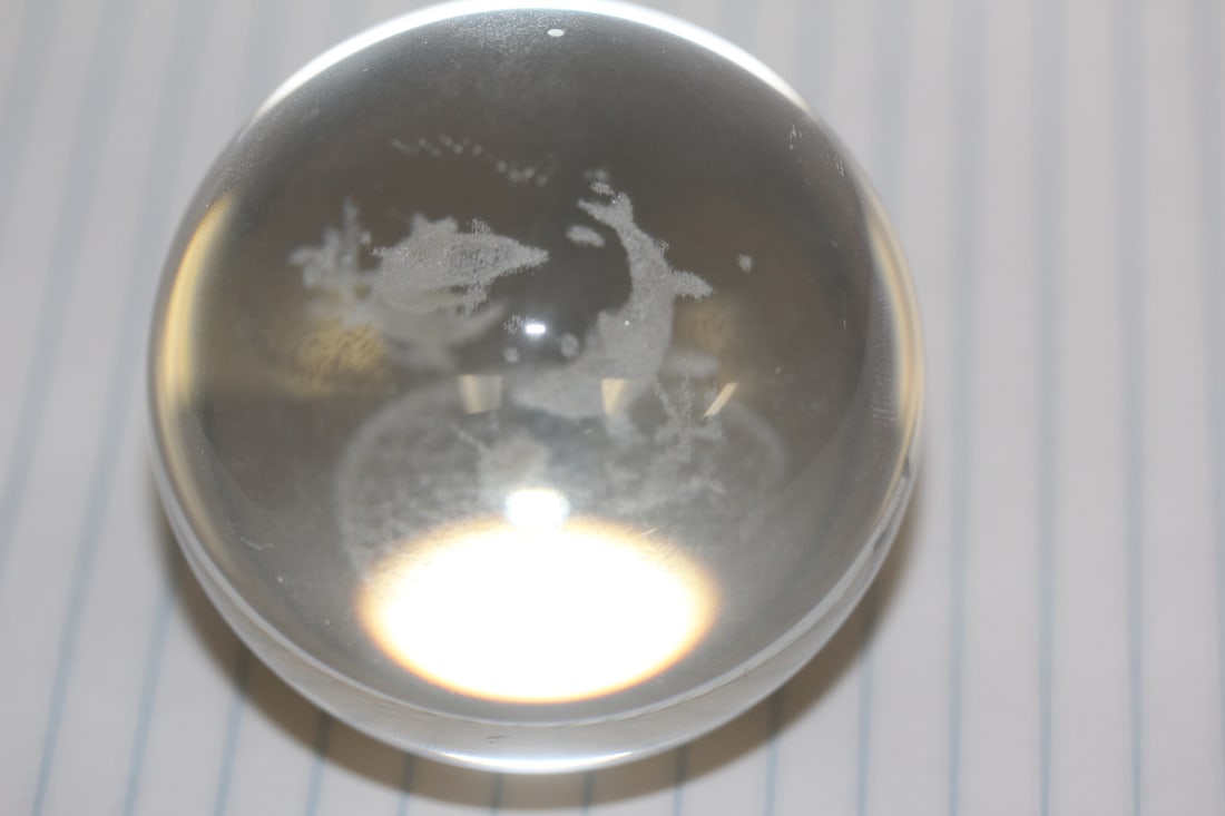 Dolphin Motief Paperweight: please note: minor bruise as shown