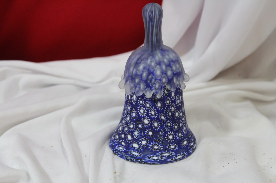 An Artglass Bell: Millifiori motif - please note: no clasp - 4 5/8" tall