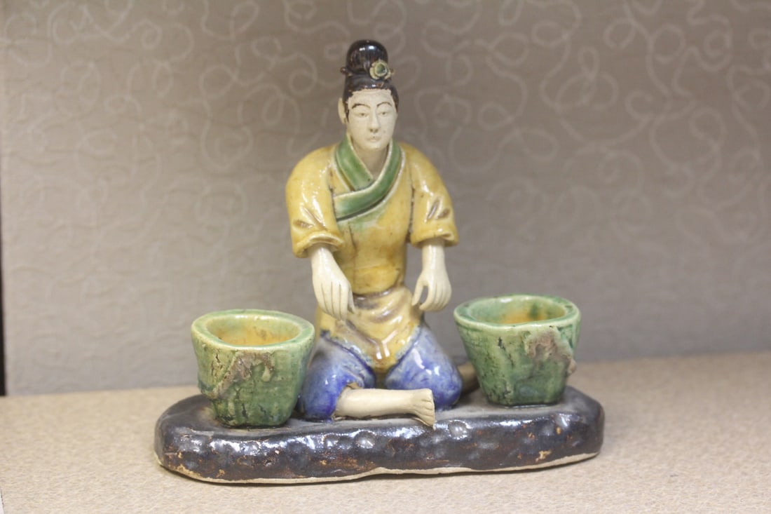 Vintage Chinese Mudman: 5 3/4" across