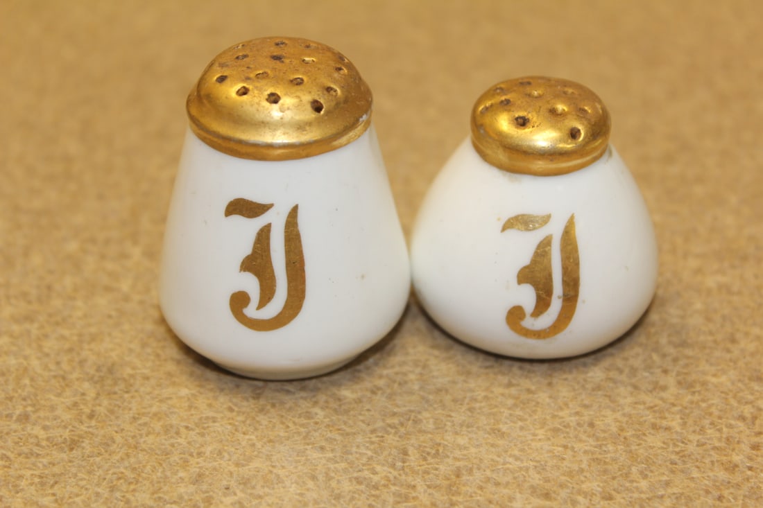 Salt and Pepper Shaker: tallest= 2 inches